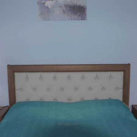 Sakis Aparthotel *