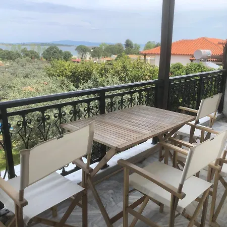 Aparthotel Sakis *